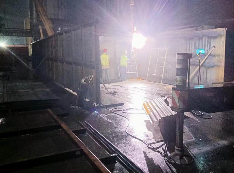 鑫金汇项目部加班加点确保工期顺利推进